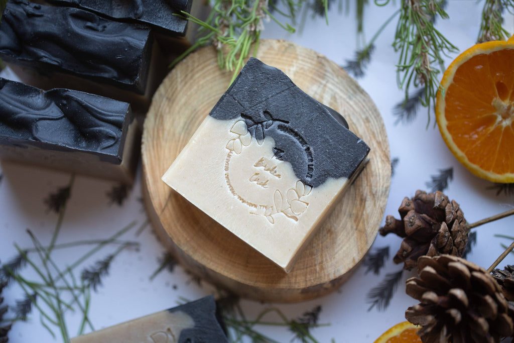The Broken Circle Soap Co - Woodland (Fir Needle, Orange) | Goat Milk Soap | Exfoliating