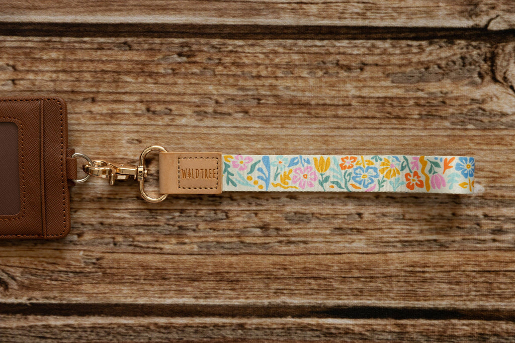 Wildtree - Summer Floral Wristlet Keychain