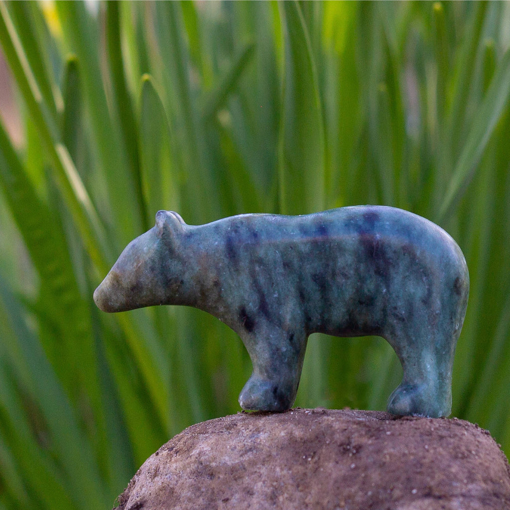 Studiostone Creative - Bear & Wolf Soapstone Carving Kit —DIY Art & craft