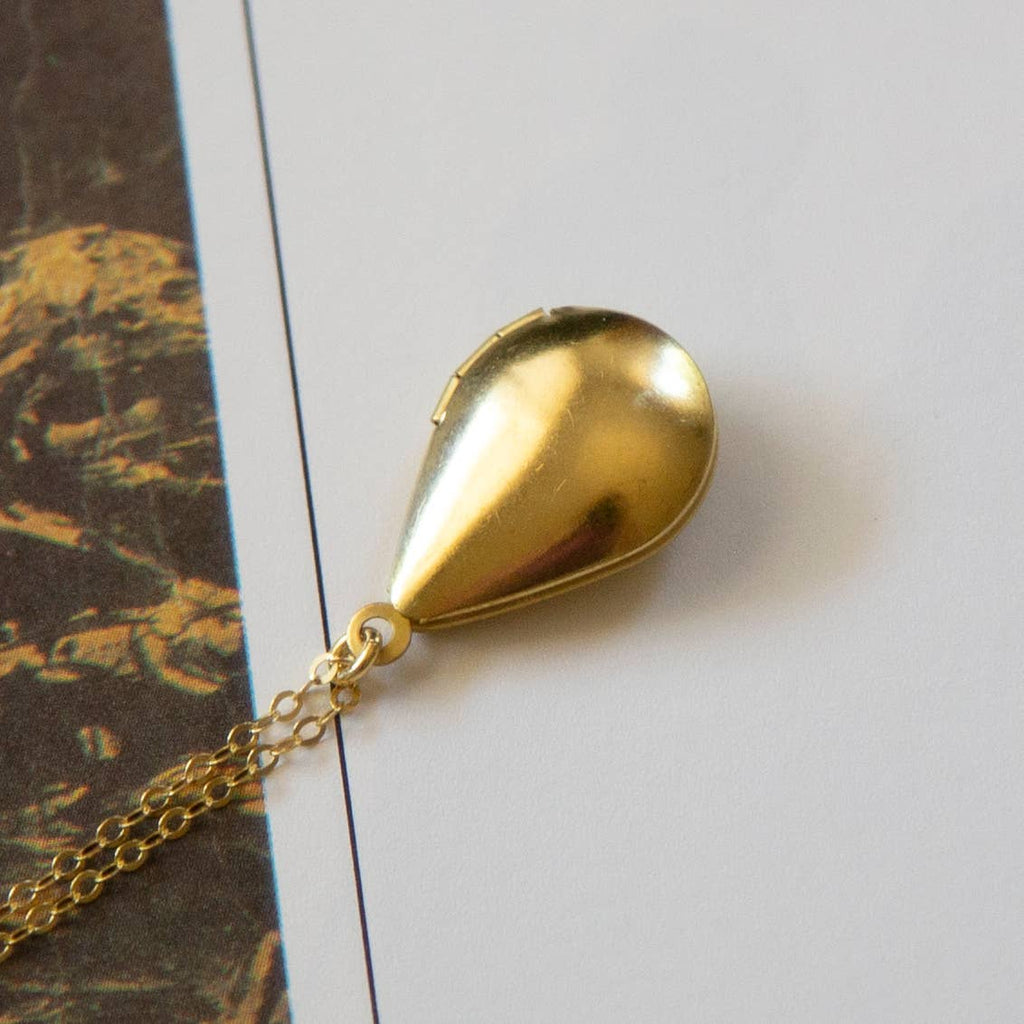 Kindred Objects - Vintage Medium Teardrop Locket Necklace