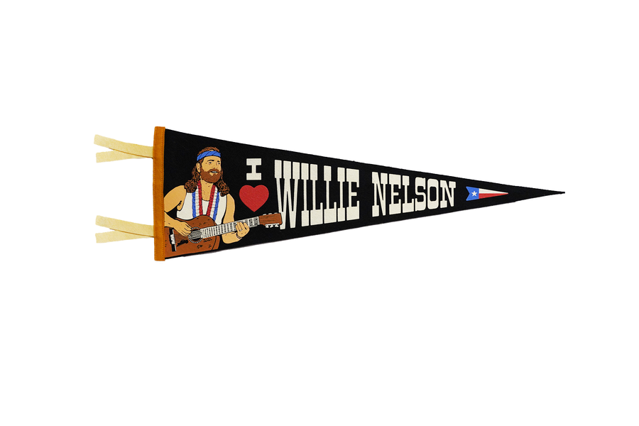 I Heart Willie Nelson Pennant • Willie Nelson x Oxford Pennant