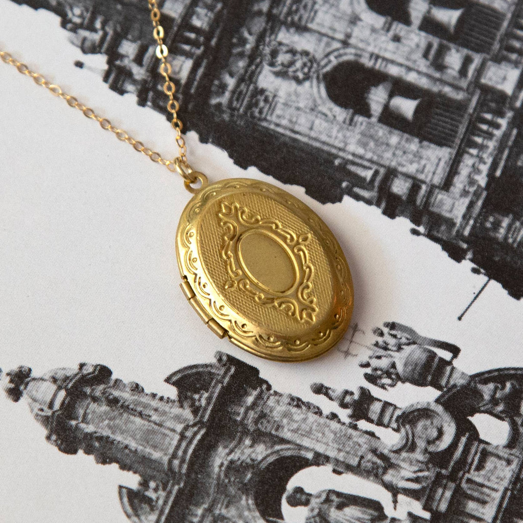 Kindred Objects - Vintage Large Oval Locket Necklace