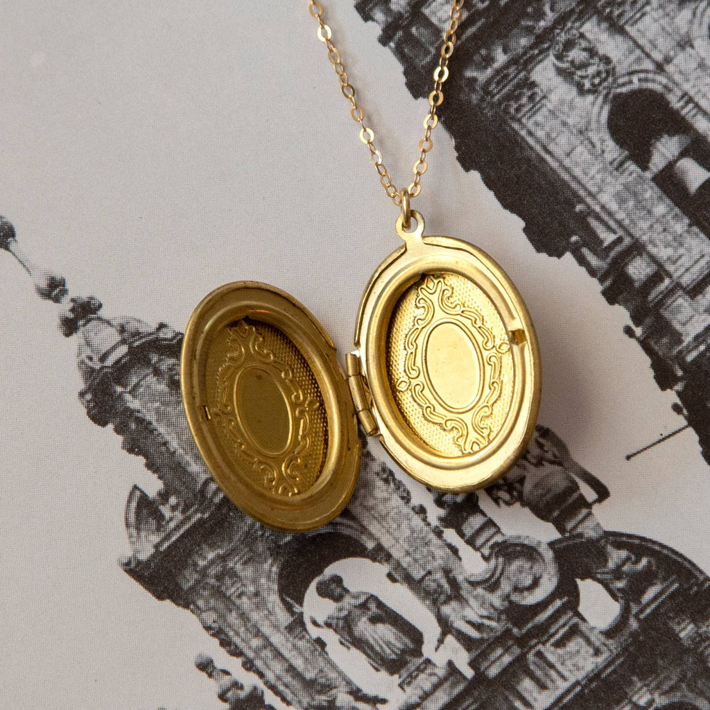 Kindred Objects - Vintage Large Oval Locket Necklace
