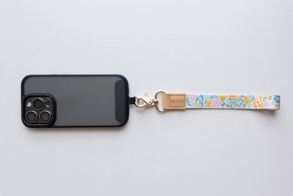 Wildtree - Summer Floral Wristlet Keychain