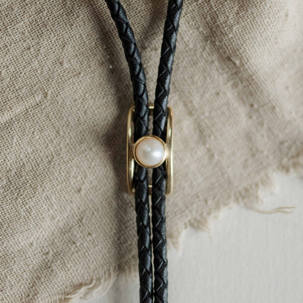 Commonform - Shepherd Bolo Tie // Stone