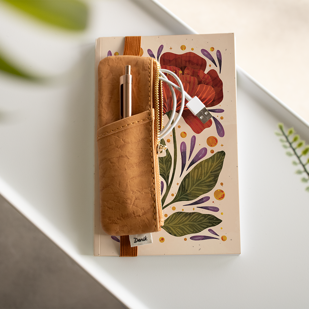 Denik - Caramel Crinkle Notebook Pouch NBPOUCH002
